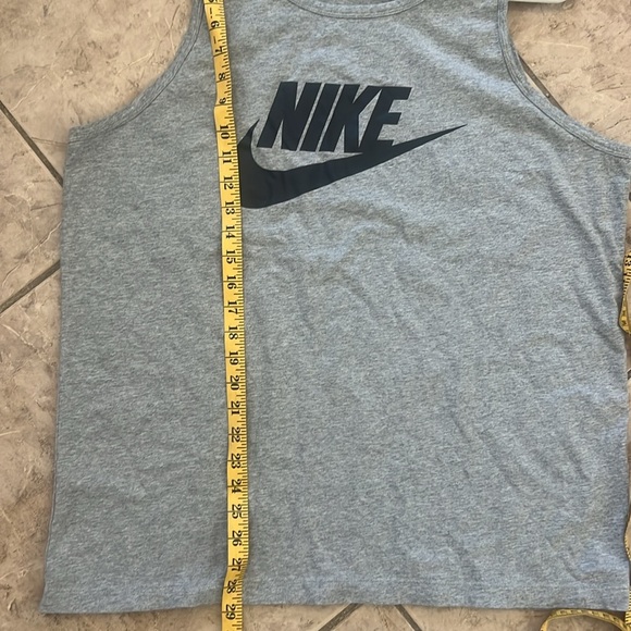 Nike Men's Light Gray Tank Top - Picture 6 of 6